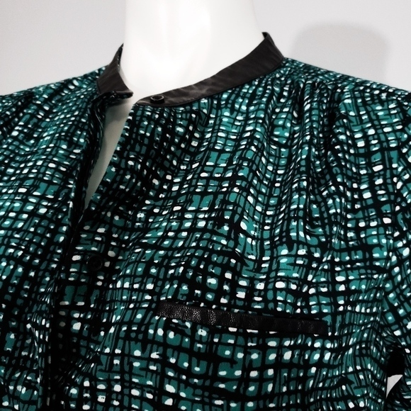 Cynthia Rowley Teal Black Abstract Grid Blouse Faux Leather Trim Split Neck Top - Picture 3 of 5